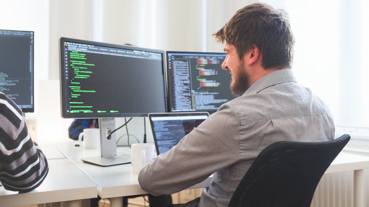 Specialized Software Solutions for Small Businesses: Turning Everyday Challenges into Growth Opportunities